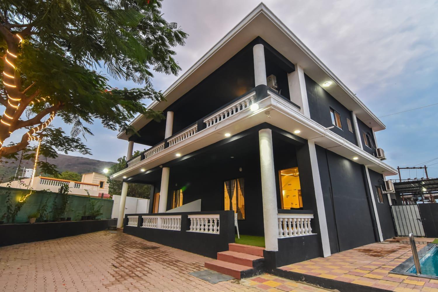 Black Stone Villa Kārli エクステリア 写真